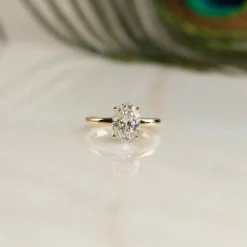 SOLITAIRE OVAL-CUT DIAMOND RING - 2.0ct - YG
