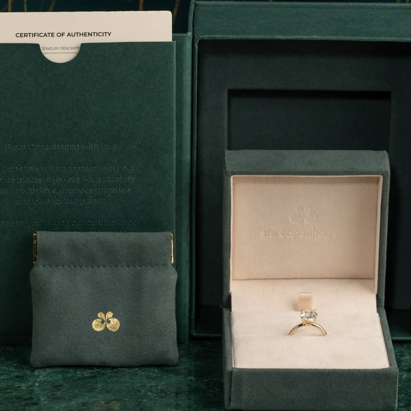 SOLITAIRE OVAL-CUT DIAMOND RING - 3.0ct - YG