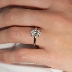 SOLITAIRE OVAL-CUT DIAMOND RING - 2.0ct - WG