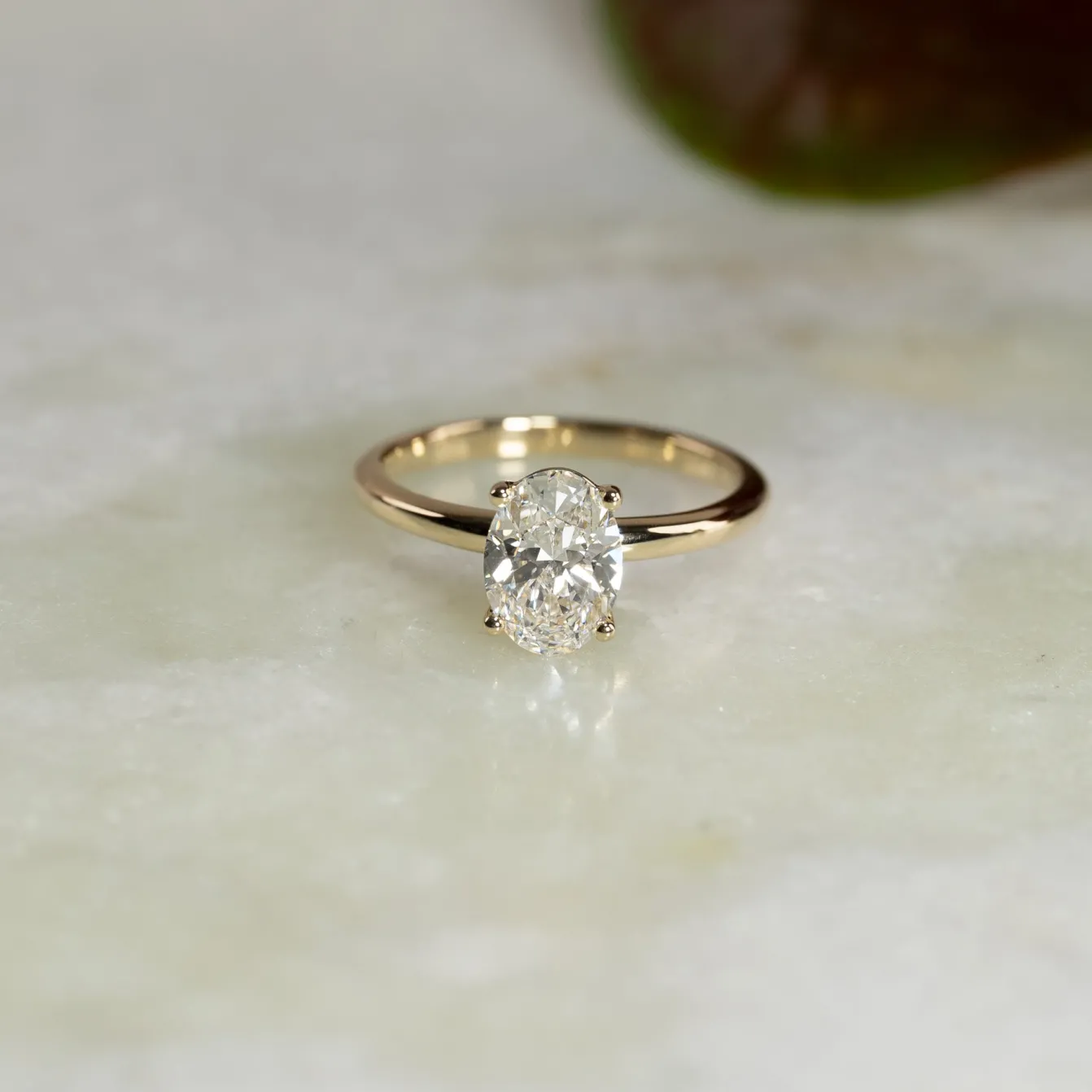 SOLITAIRE OVAL-CUT DIAMOND RING - 1.5ct - YG