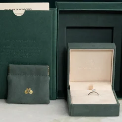 SOLITAIRE OVAL-CUT DIAMOND RING - 1.0ct - WG