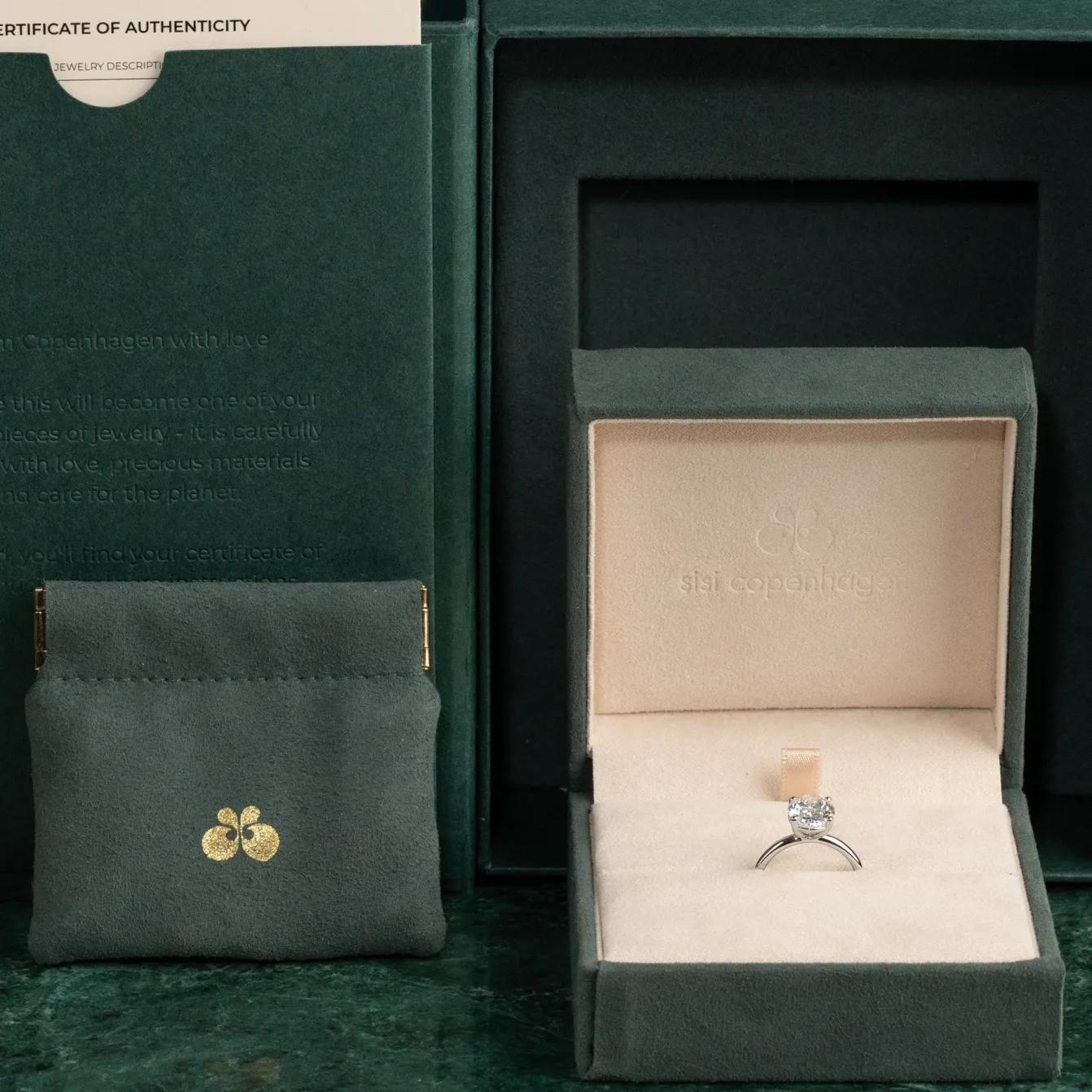 SOLITAIRE OVAL-CUT DIAMOND RING - 3.0ct - WG