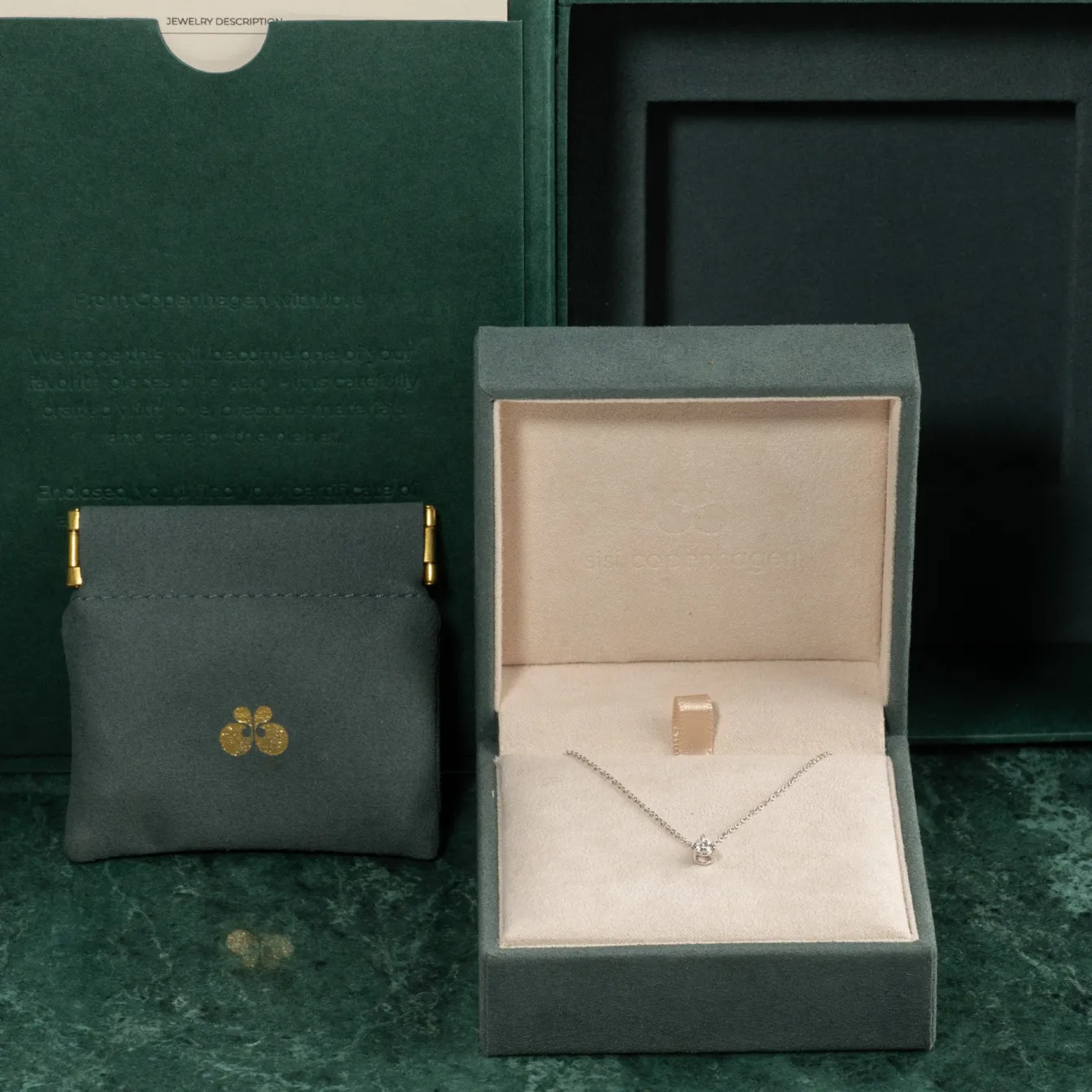 SOLITAIRE PEAR DIAMOND PENDANT - 0.25ct - WG