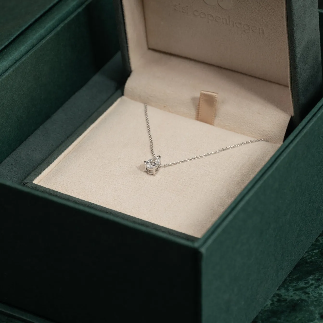 SOLITAIRE PEAR DIAMOND PENDANT - 0.65ct - WG