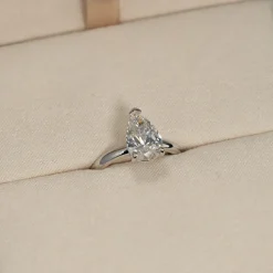 SOLITAIRE PEAR DIAMOND RING - 2.0ct - WG