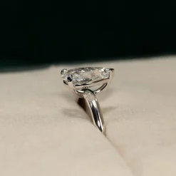 SOLITAIRE PEAR DIAMOND RING - 2.0ct - WG