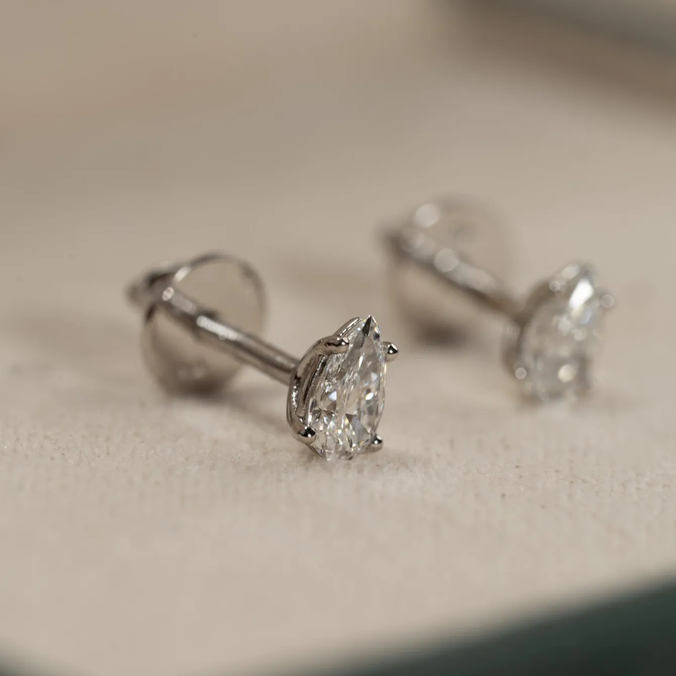SOLITAIRE PEAR DIAMOND STUD EARRING - 0.5ct - WG