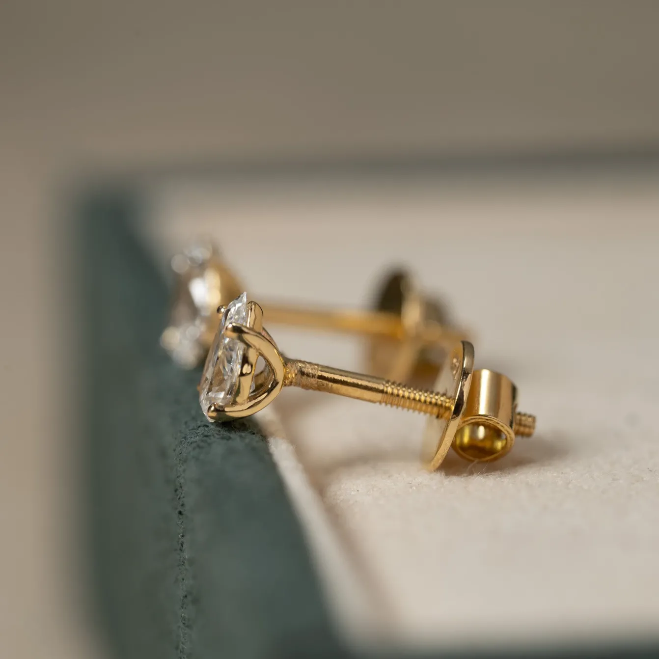 SOLITAIRE PEAR DIAMOND STUD EARRING - 0.5ct - YG