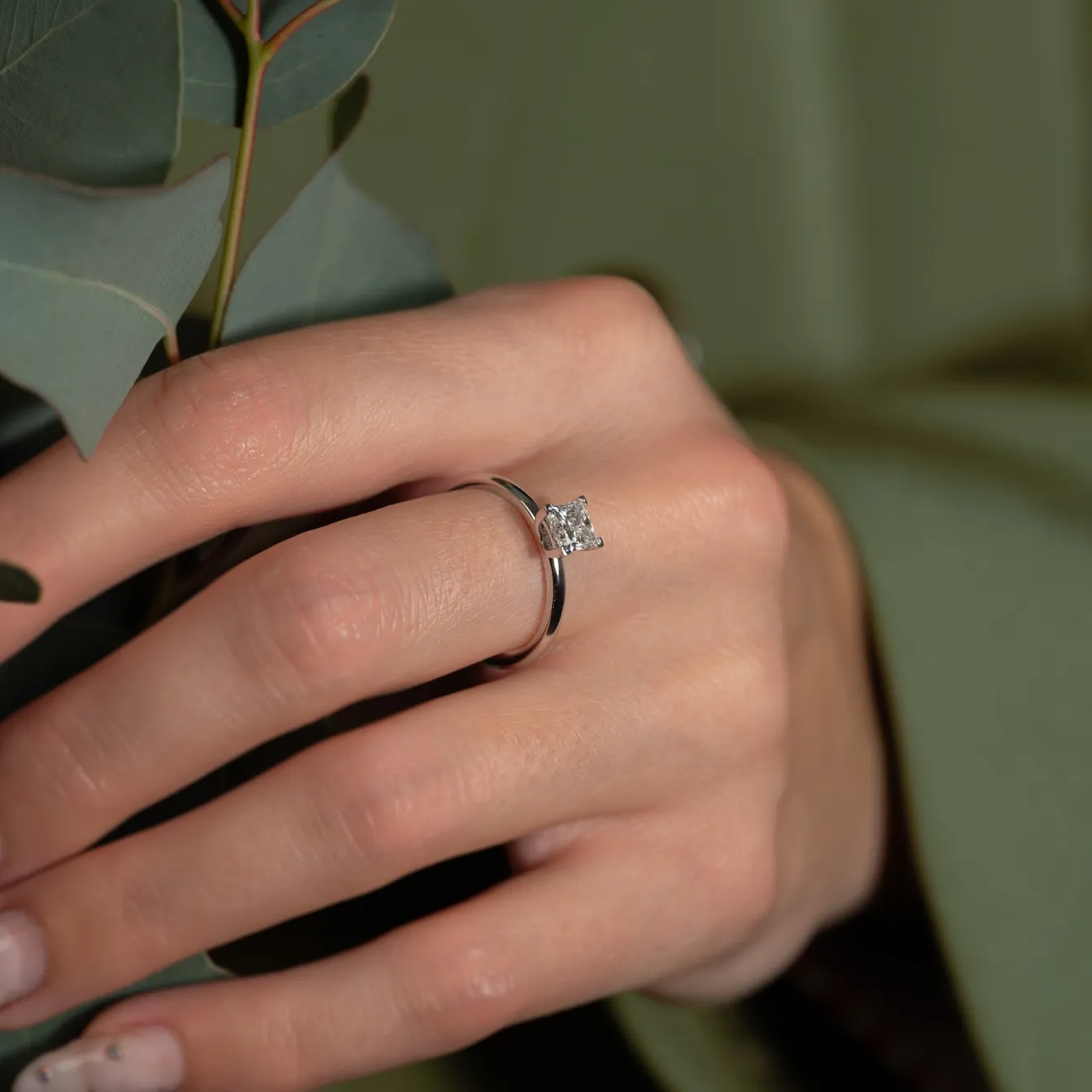 SOLITAIRE PRINCESS-CUT DIAMOND RING - 0.75ct - WG