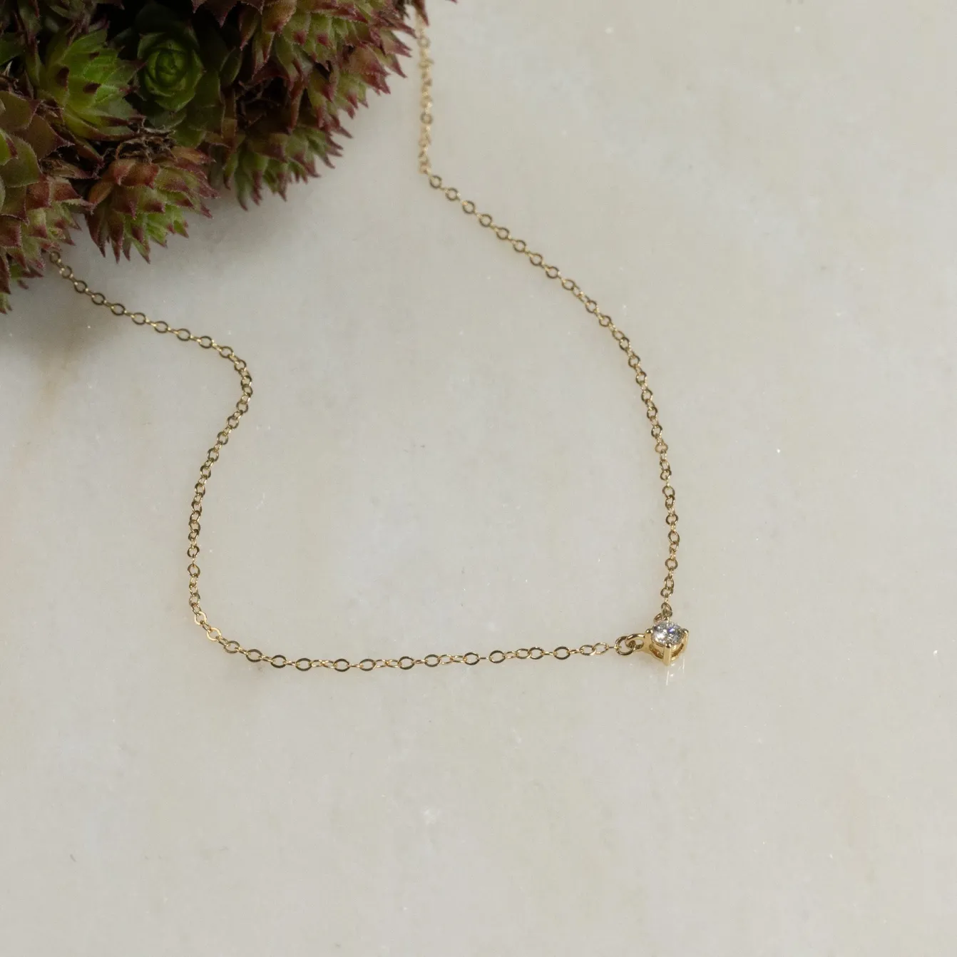 SOLITAIRE PRONG DIAMOND NECKLACE - 0.1ct - YG