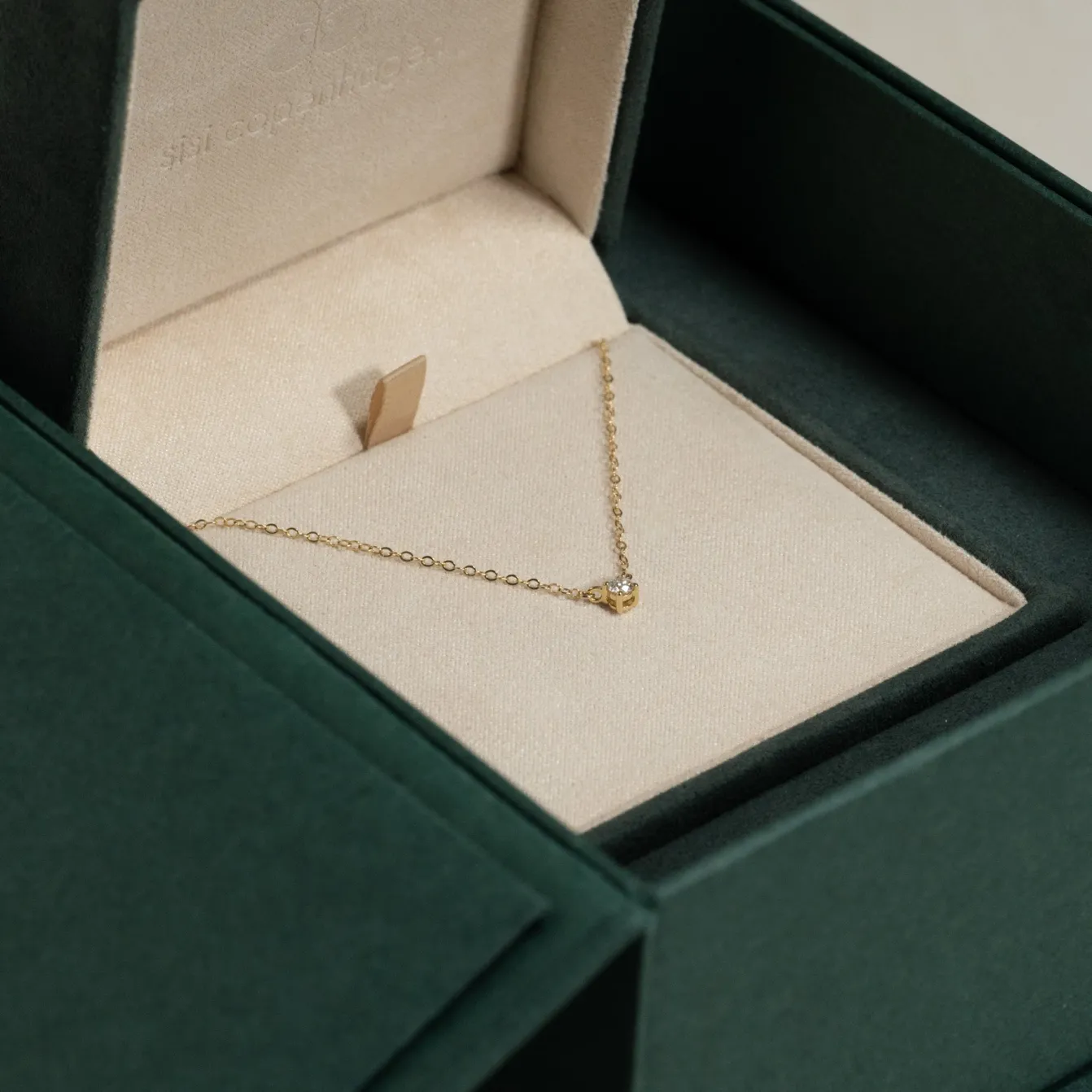 SOLITAIRE PRONG DIAMOND NECKLACE - 0.1ct - YG