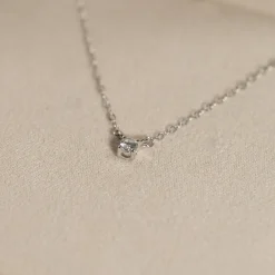 SOLITAIRE PRONG DIAMOND NECKLACE - 0.1ct - WG