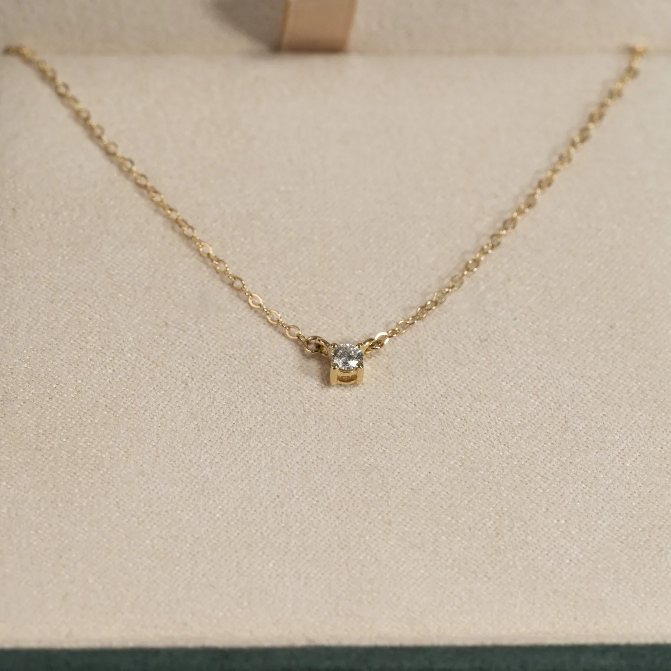 SOLITAIRE PRONG DIAMOND NECKLACE - 0.1ct - YG