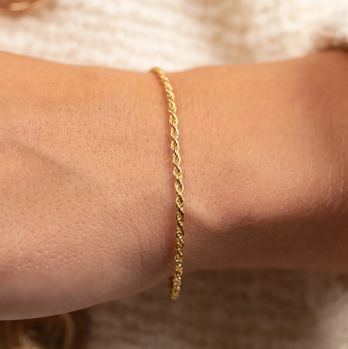 SVEA SMALL GOLDEN BRACELET