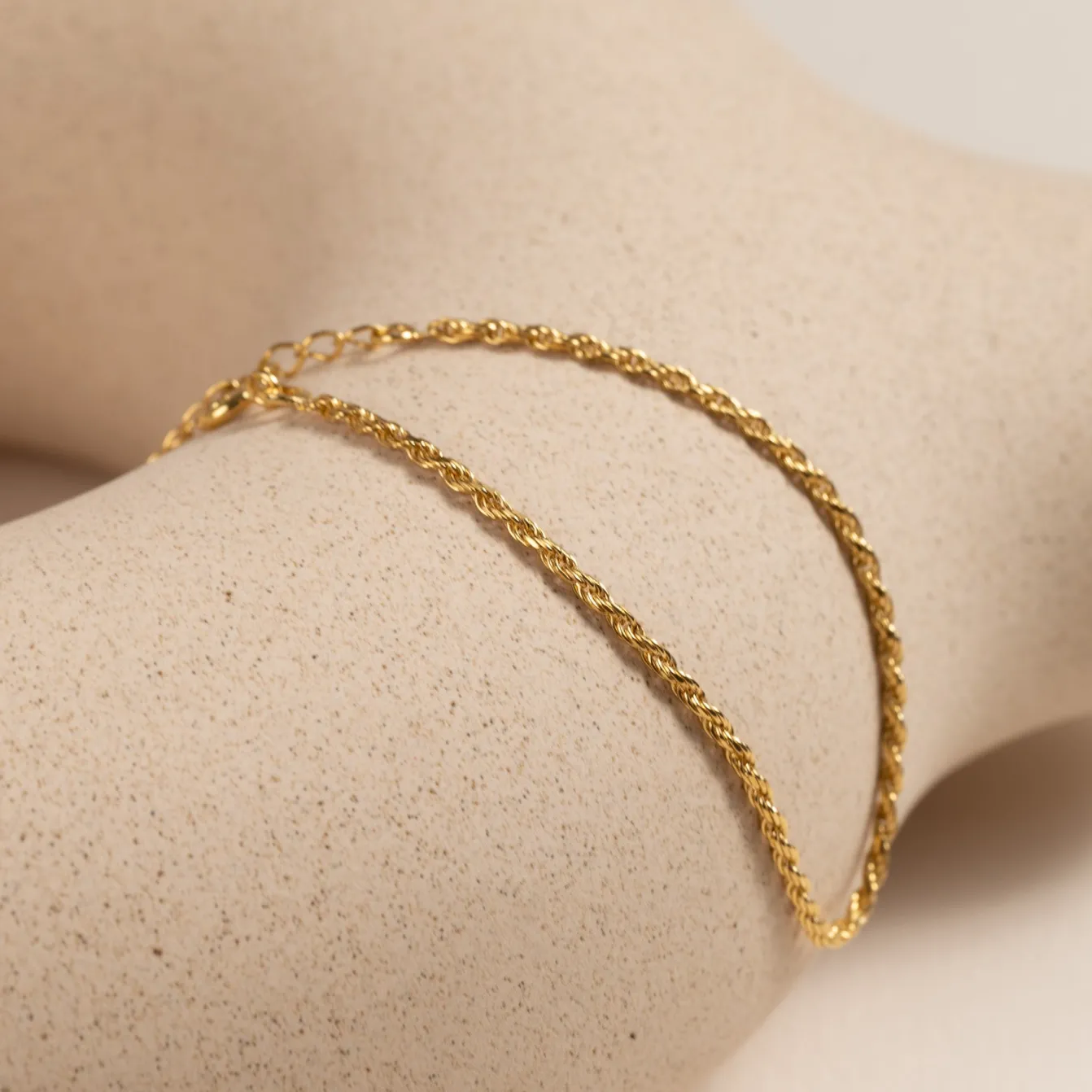 SVEA SMALL GOLDEN BRACELET
