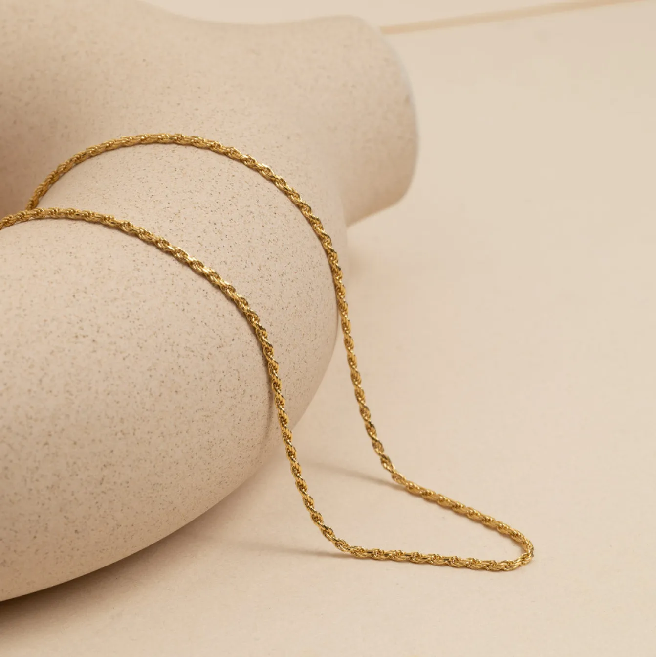 SVEA SMALL GOLDEN CHAIN