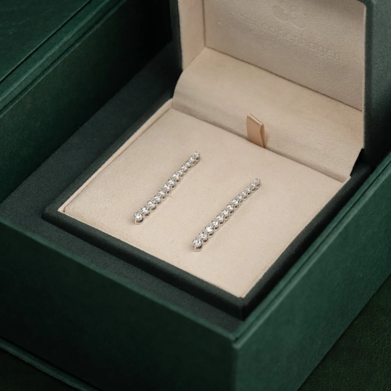 TENNIS DIAMOND DROP EARRING - 1.6ct - WG