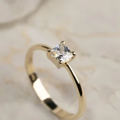 TETRA CRYSTAL SOLID GOLD RING