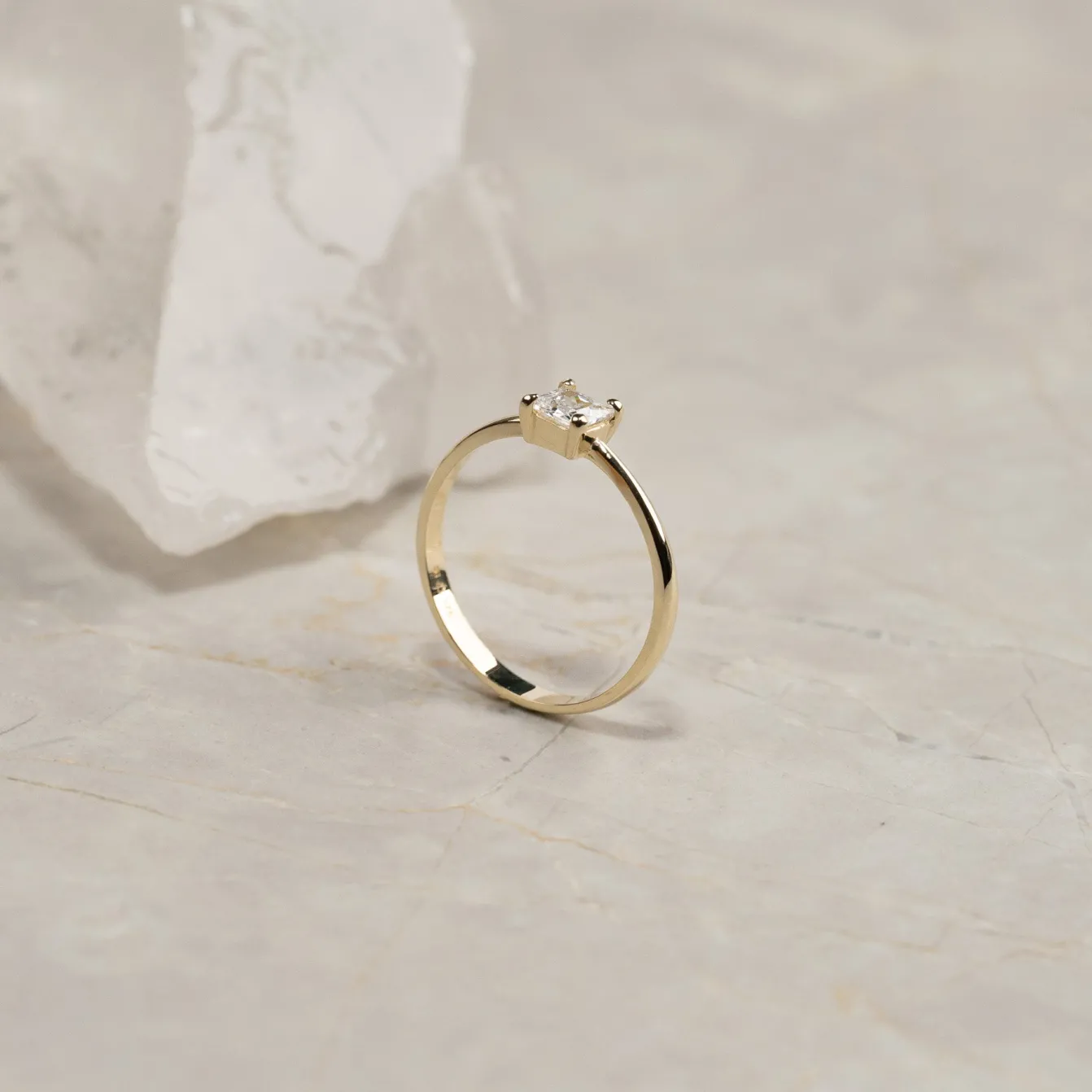 TETRA CRYSTAL SOLID GOLD RING