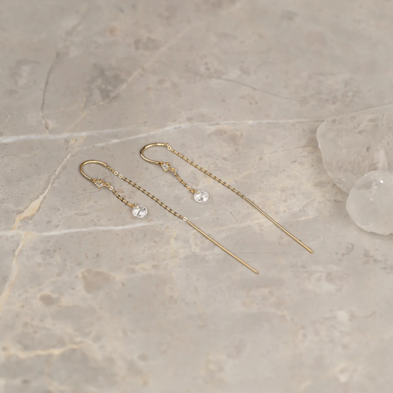 THEODORA CRYSTAL SOLID GOLD EARRING