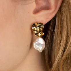 THORA PEARL GOLDEN EARRING