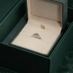 THREE-STONE EMERALD-CUT DIAMOND RING - 1.5ct - WG