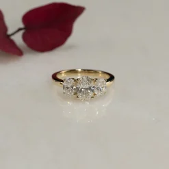 THREE-STONE OVAL-CUT DIAMOND RING - 2.0ct - YG