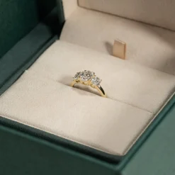THREE-STONE OVAL-CUT DIAMOND RING - 2.0ct - YG