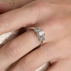 THREE-STONE OVAL-CUT DIAMOND RING - 2.0ct - WG
