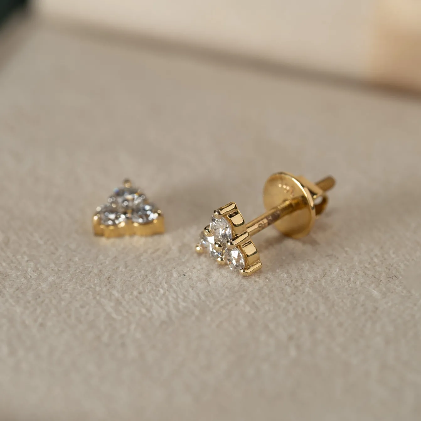TRIO DIAMOND STUD EARRING - 0.43ct - YG