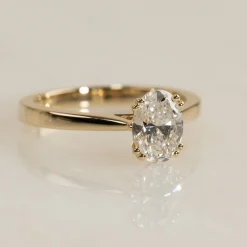 TULIP-SET OVAL-CUT DIAMOND RING - 1.0ct - YG