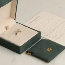 TULIP-SET OVAL-CUT DIAMOND RING - 1.0ct - YG