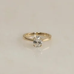 TULIP-SET OVAL-CUT DIAMOND RING - 1.0ct - YG