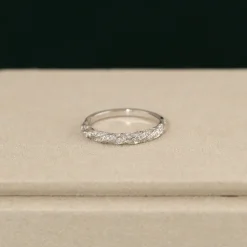 TWISTED ALLIANCE DIAMOND RING - 0.4ct - WG