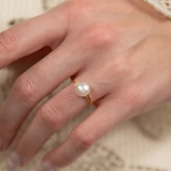 ULA PEARL GOLDEN RING