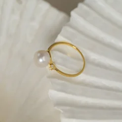 ULA PEARL GOLDEN RING