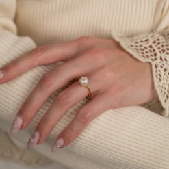 ULA PEARL GOLDEN RING