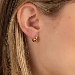 ULRIKKA GOLDEN HUGGIE EARRING