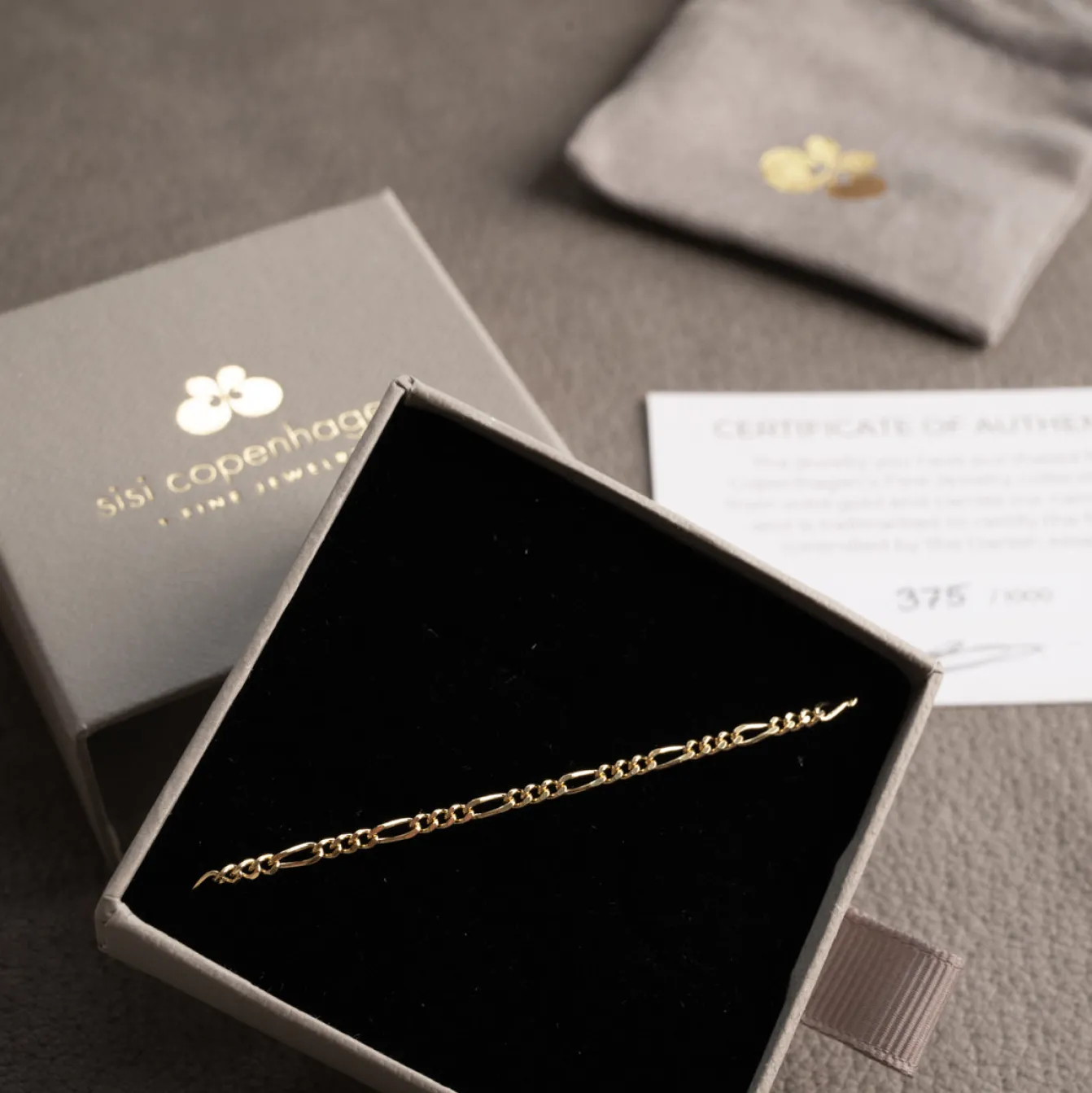 UMA FIGARO SOLID GOLD BRACELET