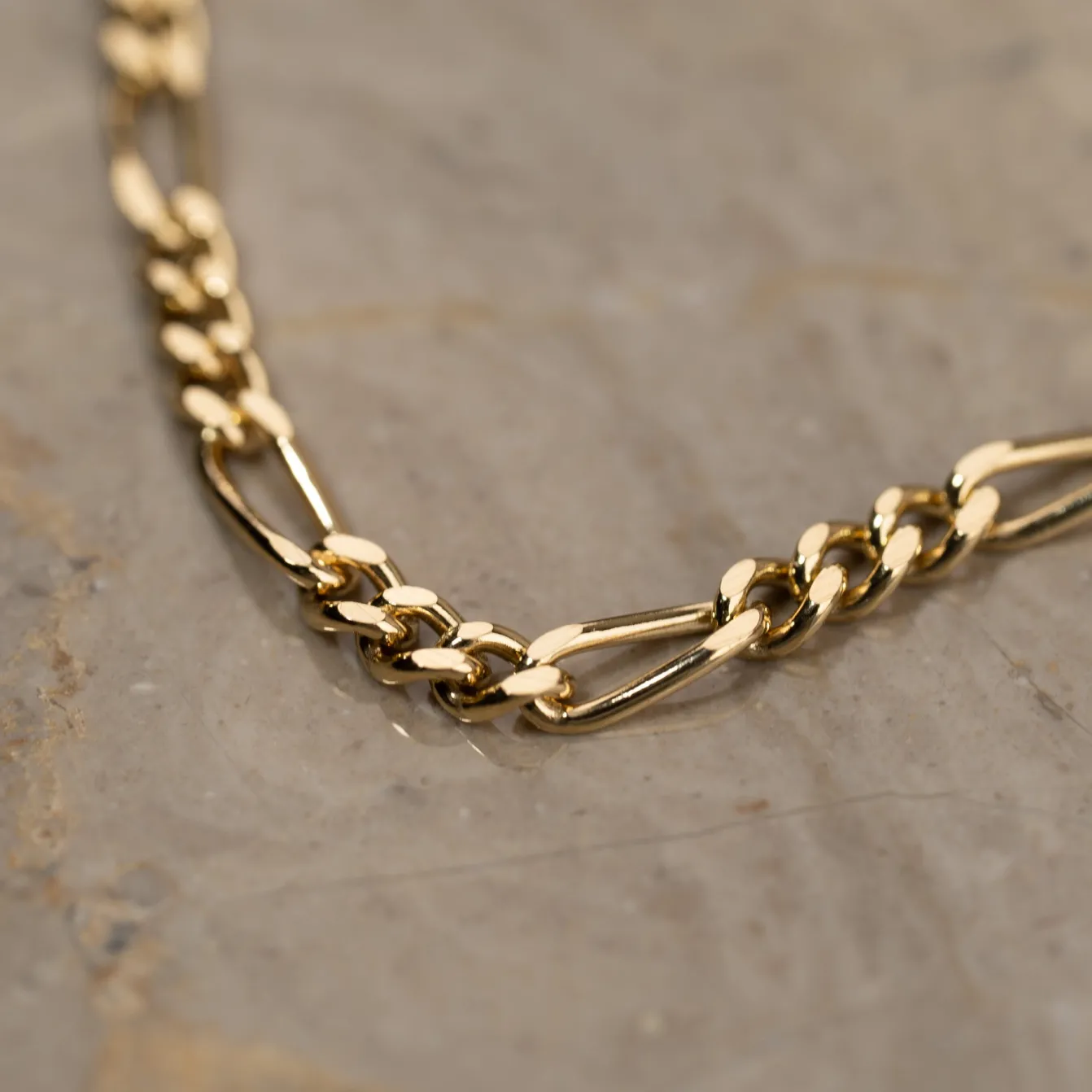 UMA FIGARO SOLID GOLD CHAIN