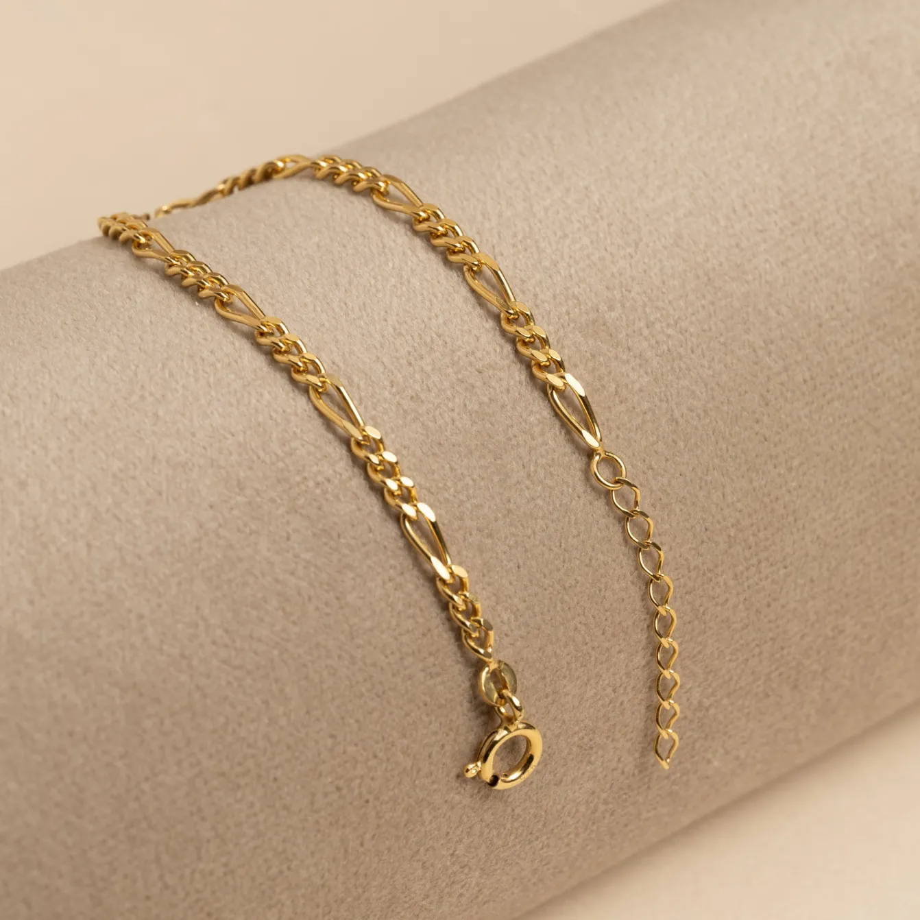 UMA MEDIUM FIGARO GOLDEN BRACELET - Sisi Copenhagen