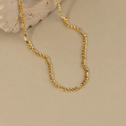 UMA SMALL FIGARO GOLDEN CHAIN - Sisi Copenhagen