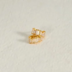 VANESSA CRYSTAL GOLDEN CREOL EARRING - Sisi Copenhagen
