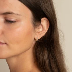 VANESSA CRYSTAL GOLDEN CREOL EARRING - Sisi Copenhagen