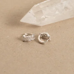 VANESSA CRYSTAL SILVER CREOL EARRING - Sisi Copenhagen
