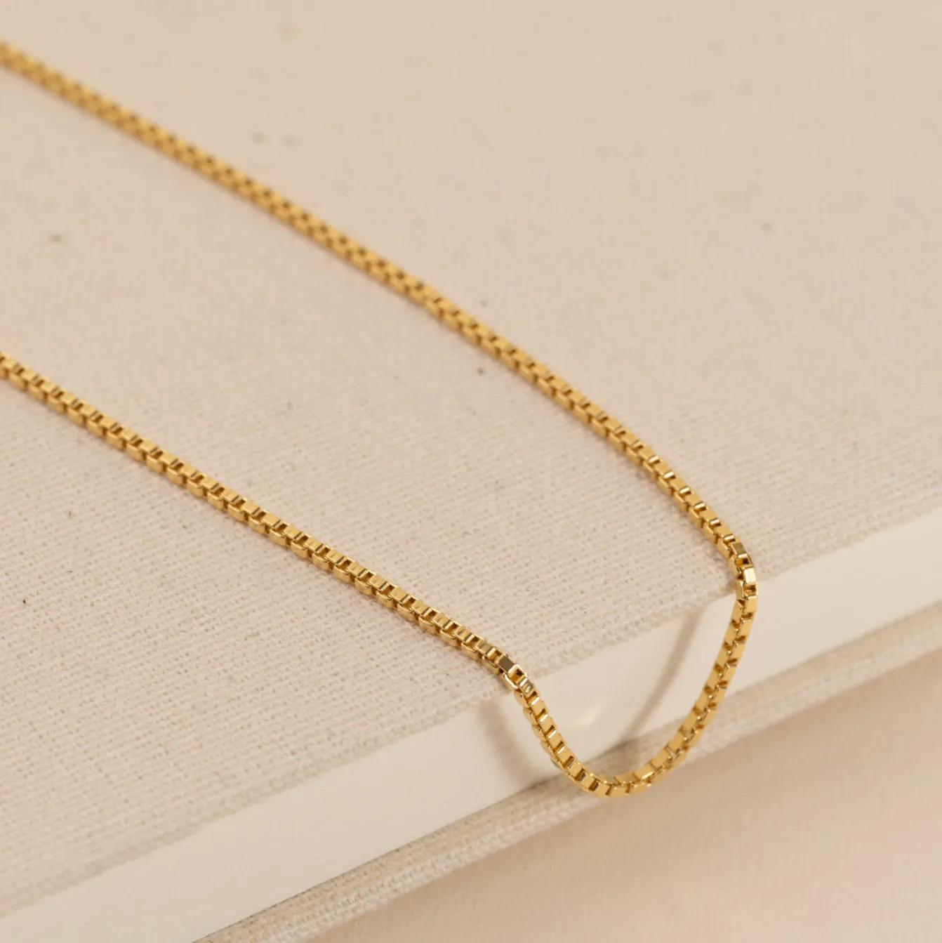 VENEZIA LARGE GOLDEN CHAIN