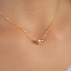 VERA CRYSTAL GOLDEN NECKLACE