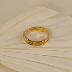 WILLOW GOLDEN RING