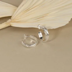 WILLOW SILVER CREOL EARRING