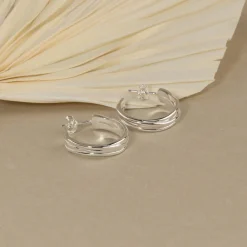 WILLOW SILVER CREOL EARRING